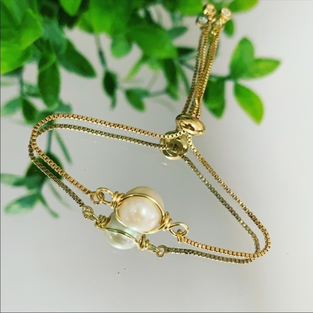 Single Freshwater Pearl Adjustable Gold Bracelet - Picture 2 of 5